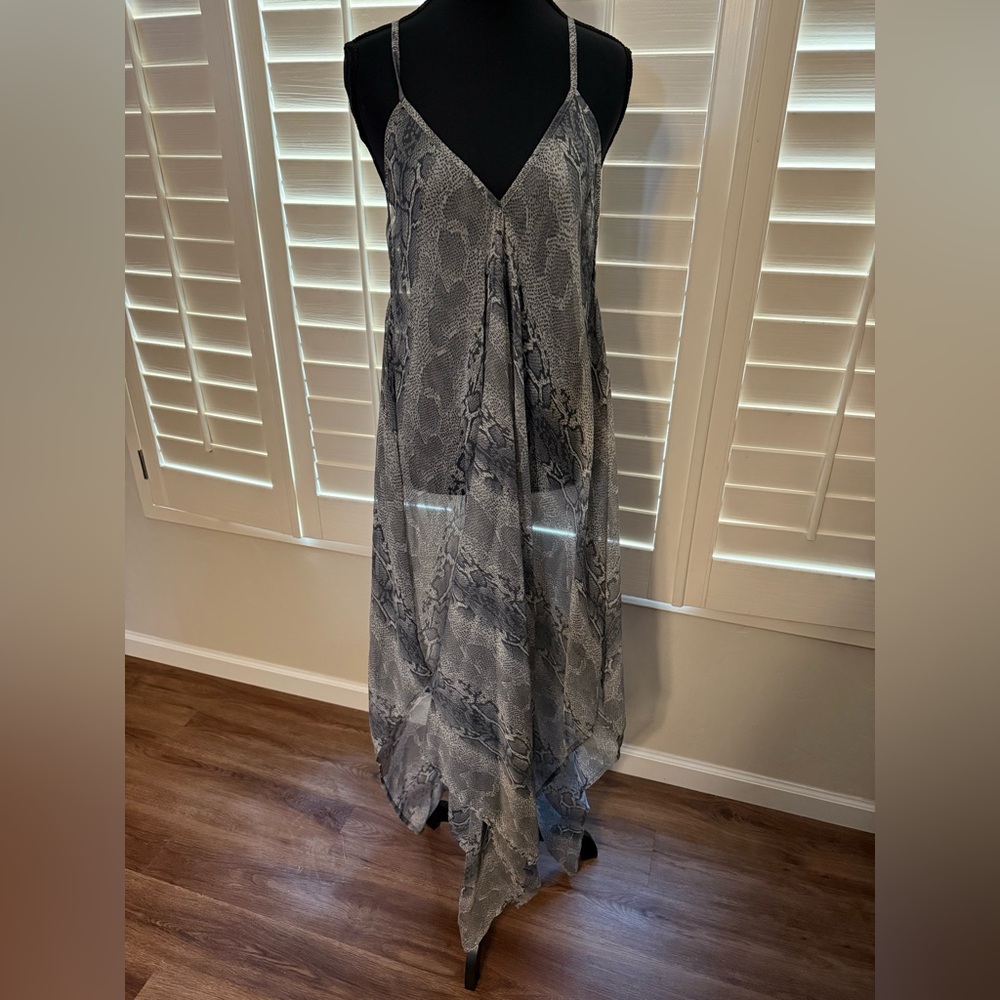 Elegant Gray Snake Print Maxi Dress